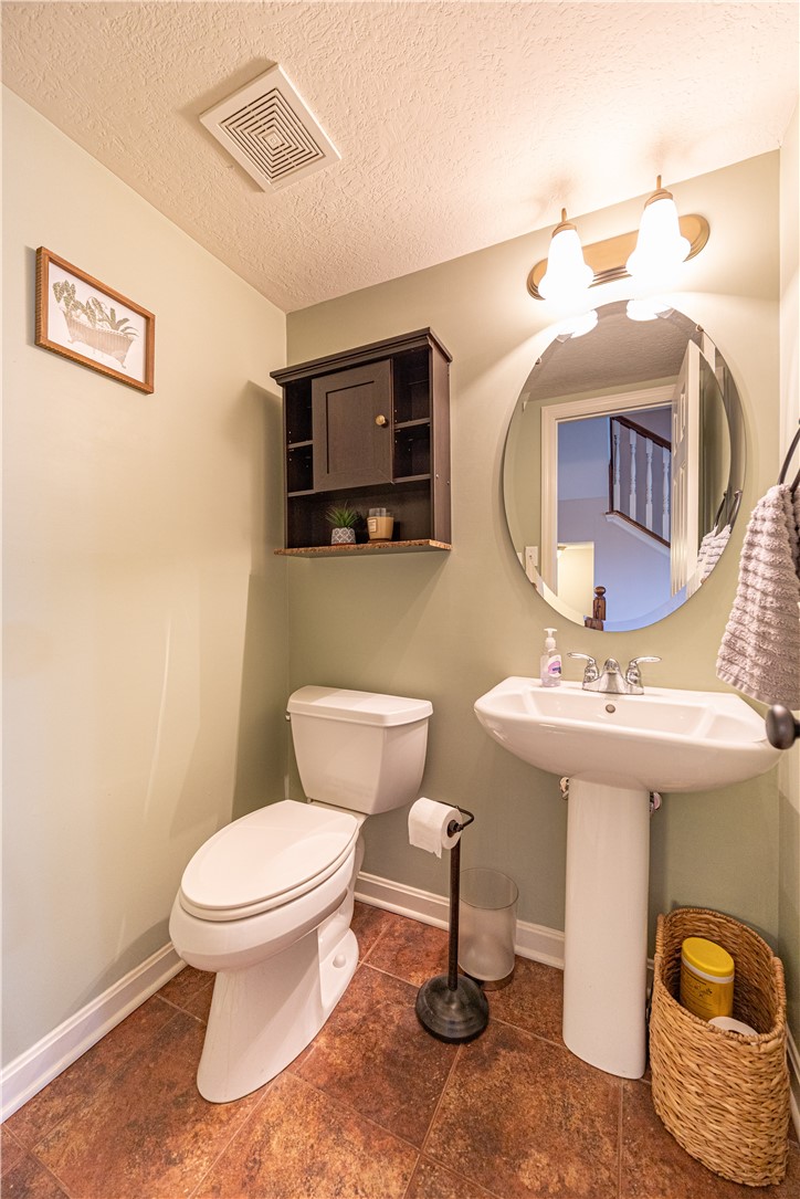 101 Castle View Dr
