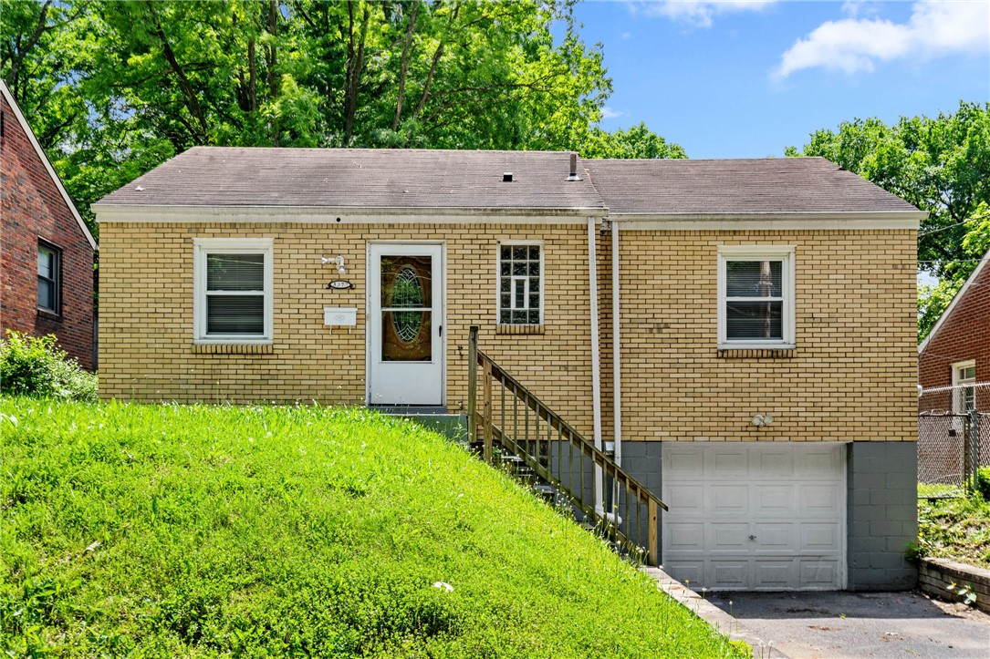 3377 W Prospect Ave