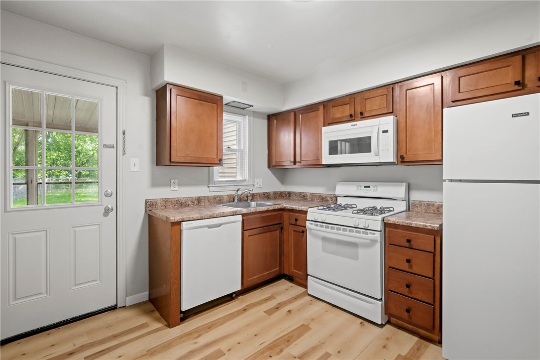 3377 W Prospect Ave