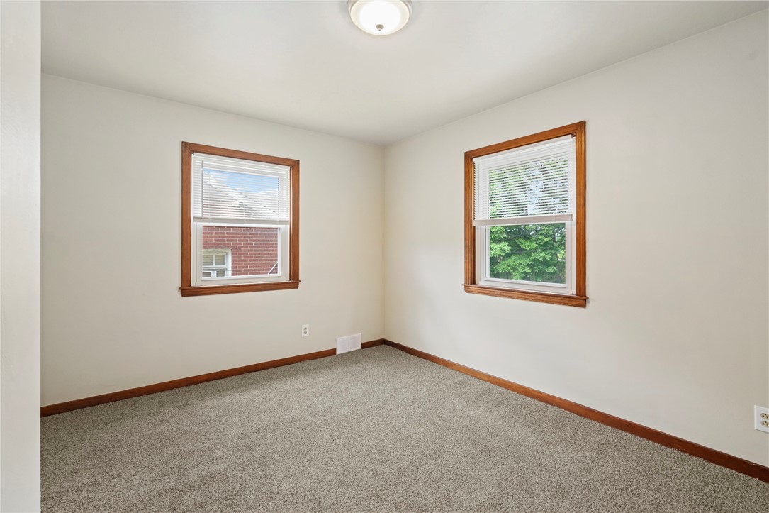 3377 W Prospect Ave