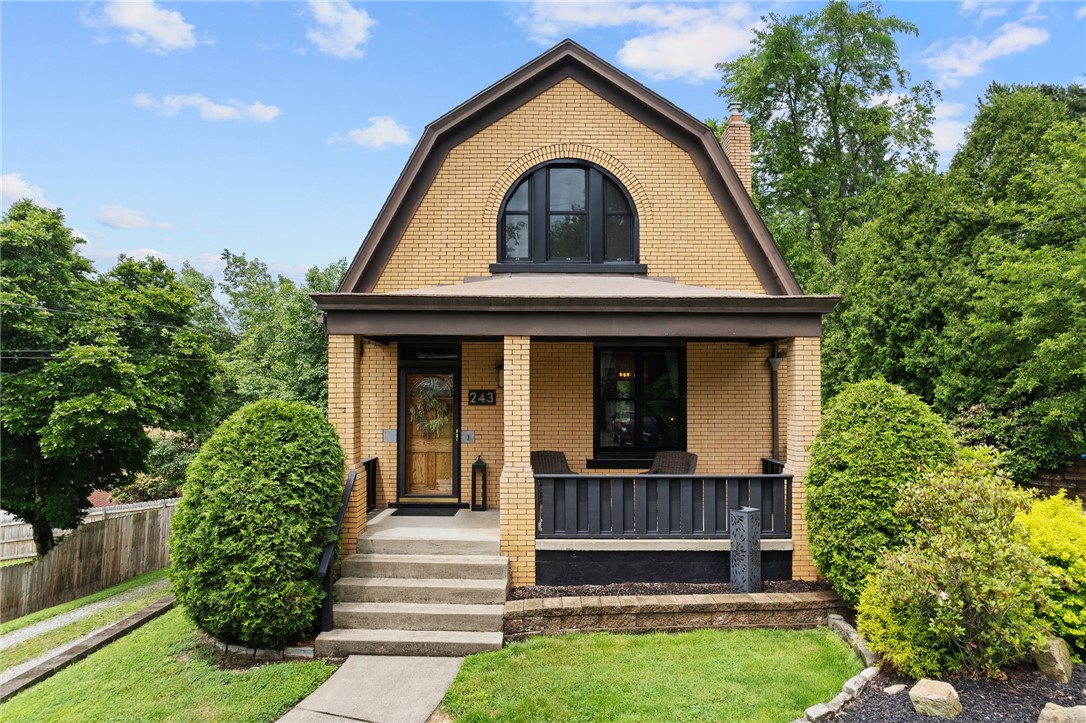 243 Churchill Rd