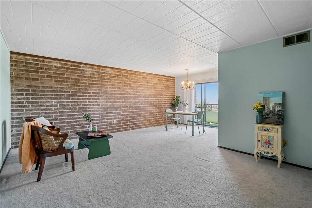227 S Home Ave 602