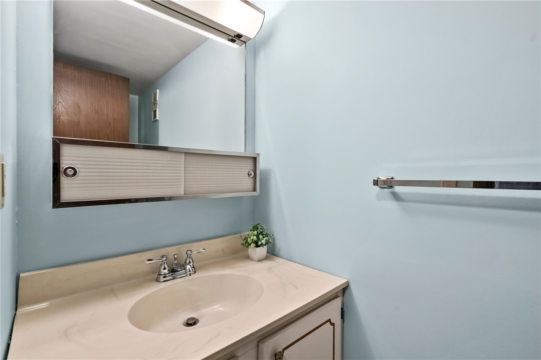 227 S Home Ave 602