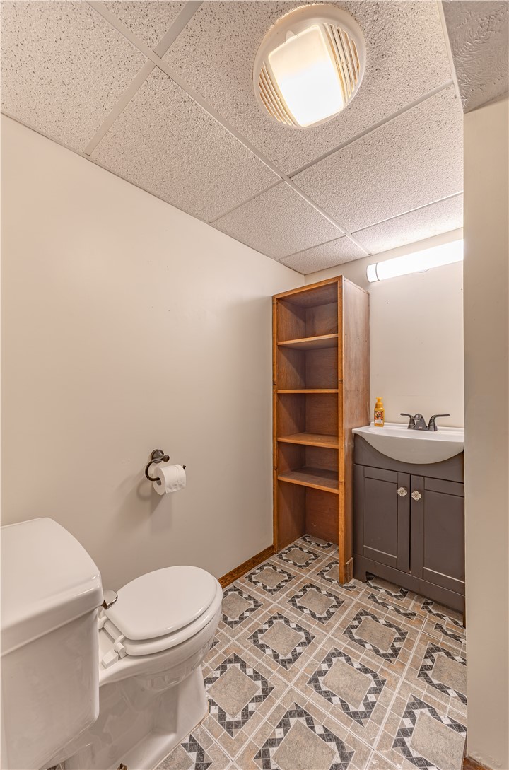 150 Maple Dr