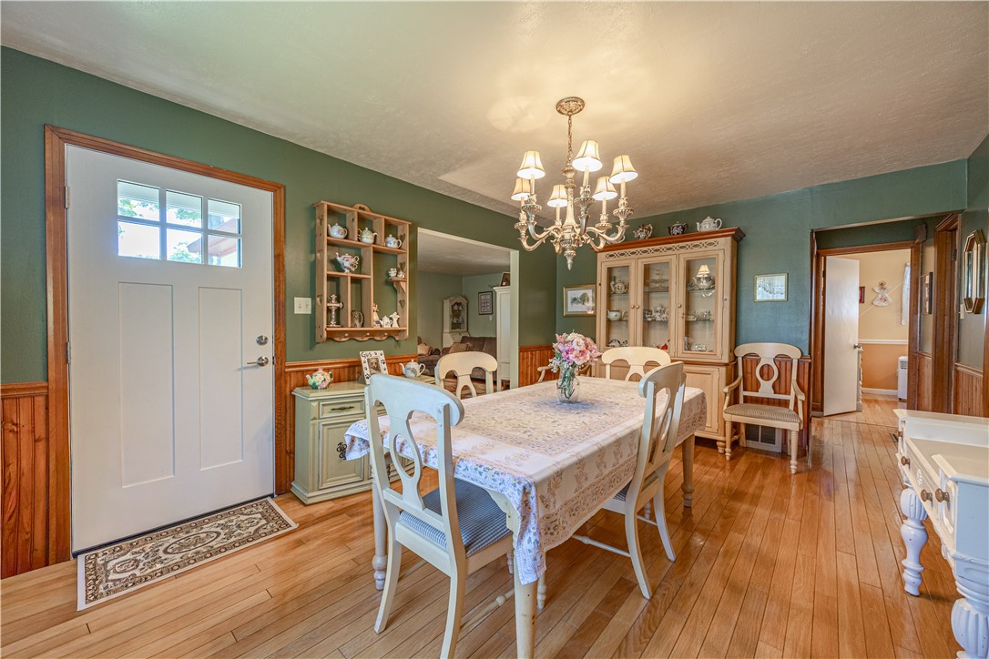 150 Maple Dr