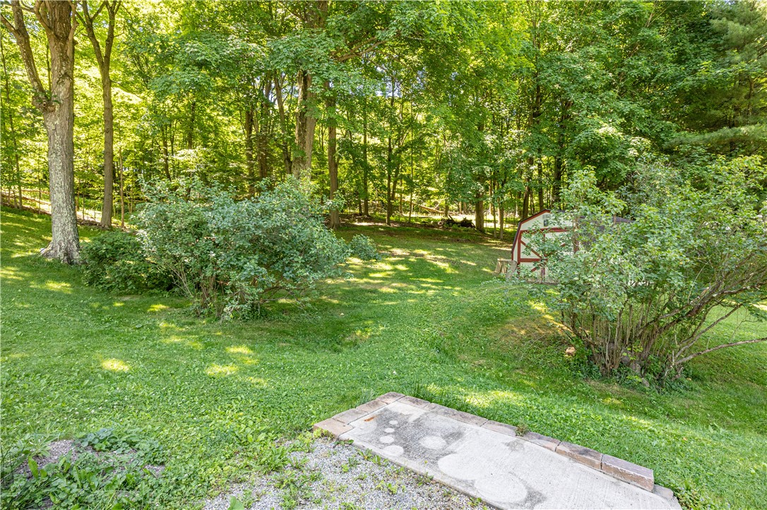 150 Maple Dr