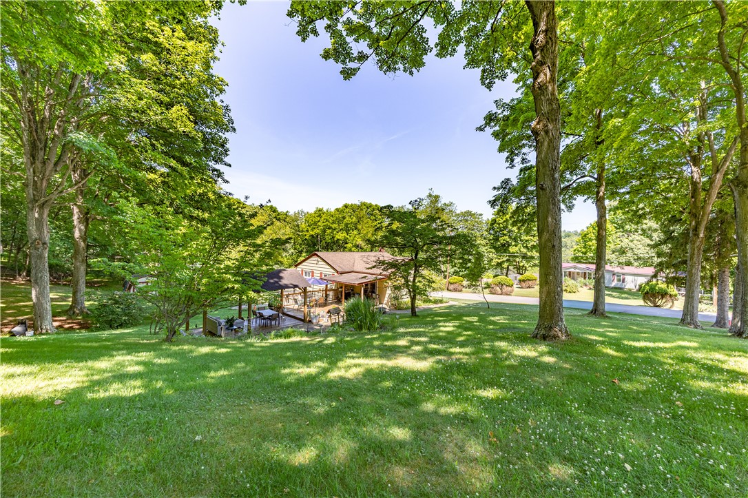 150 Maple Dr