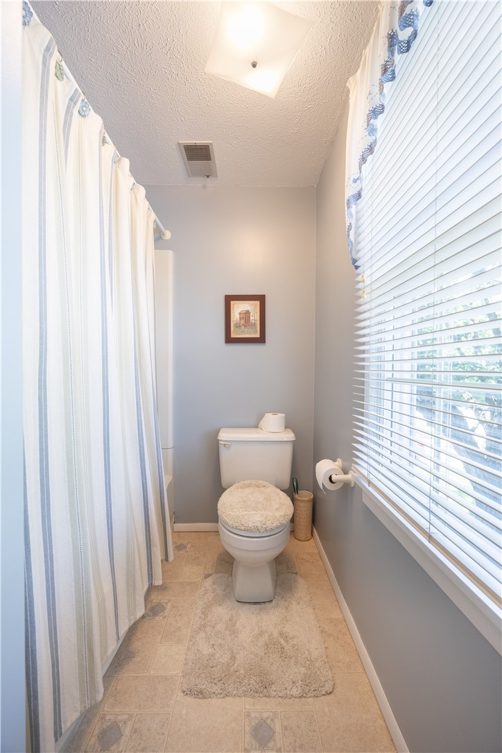 39 Forest Glen Dr
