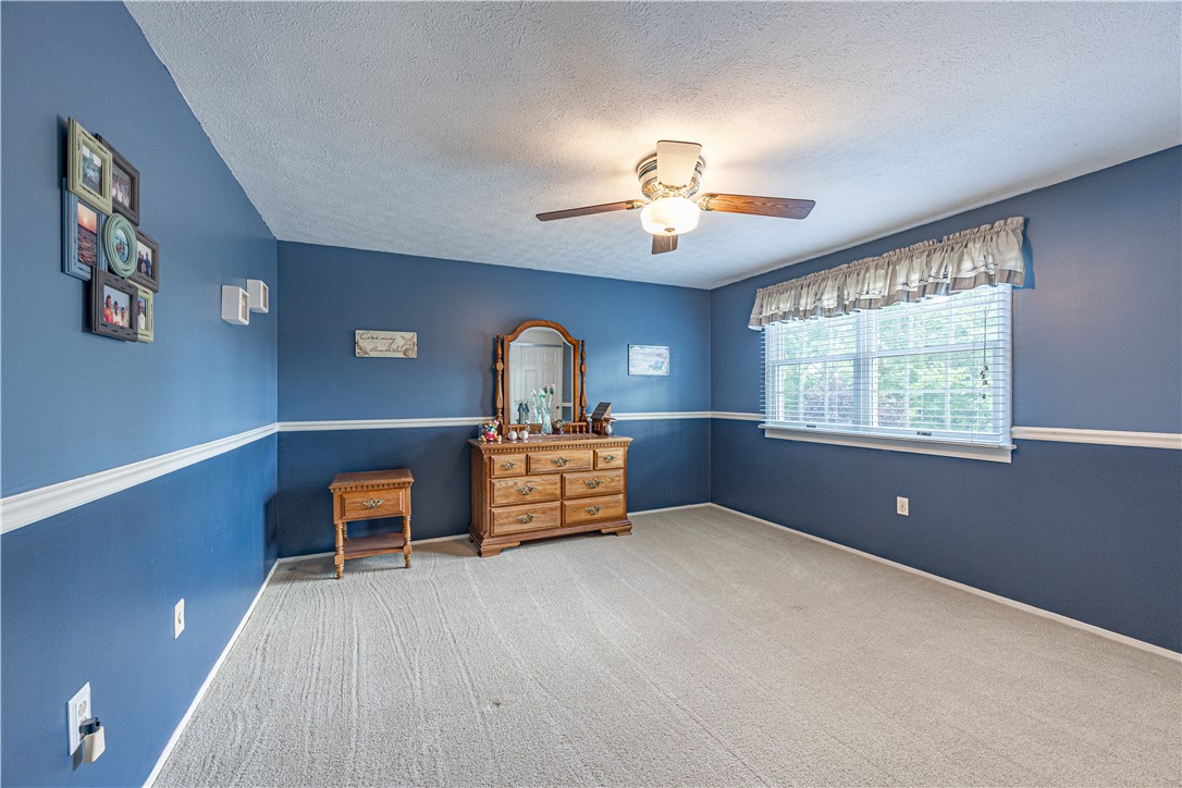 39 Forest Glen Dr