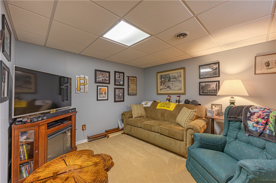 39 Forest Glen Dr