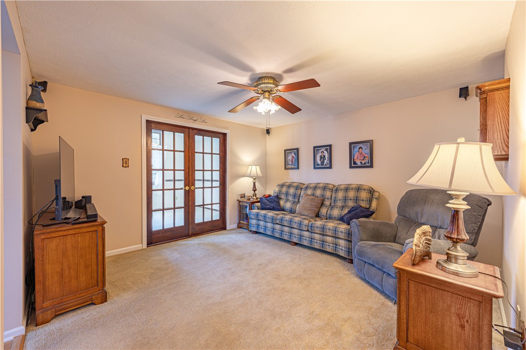 39 Forest Glen Dr