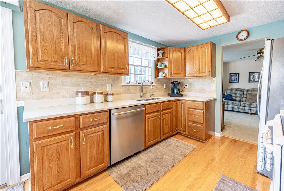 39 Forest Glen Dr