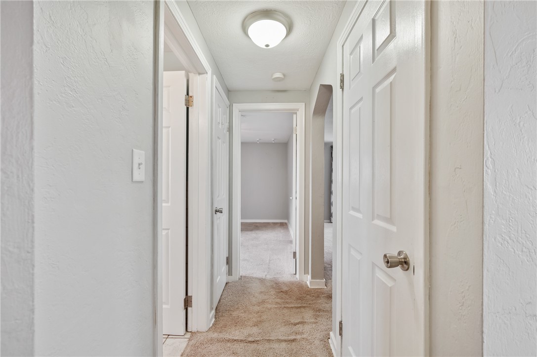 927 Edward Dr