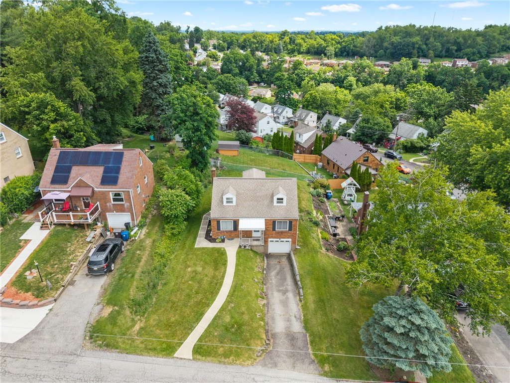 927 Edward Dr