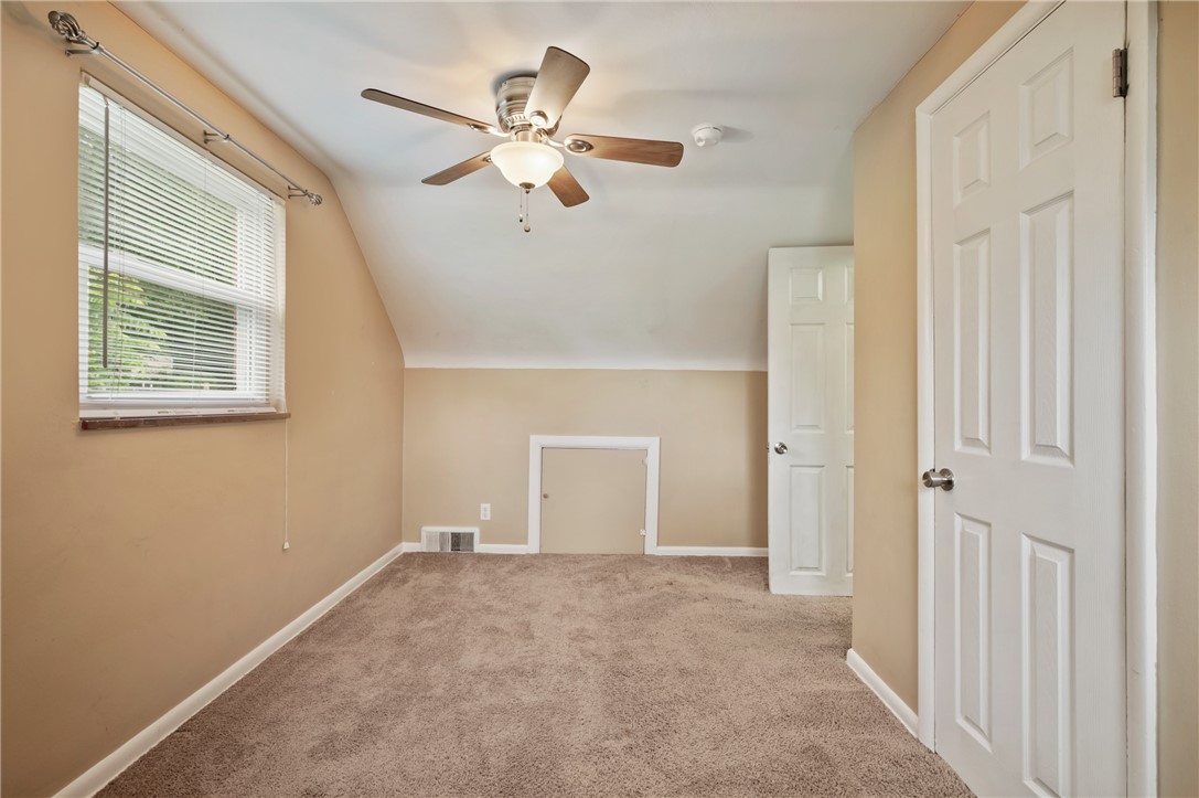 927 Edward Dr
