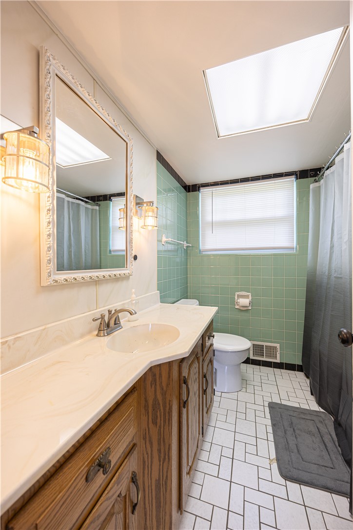 156 Mclaughlin Dr