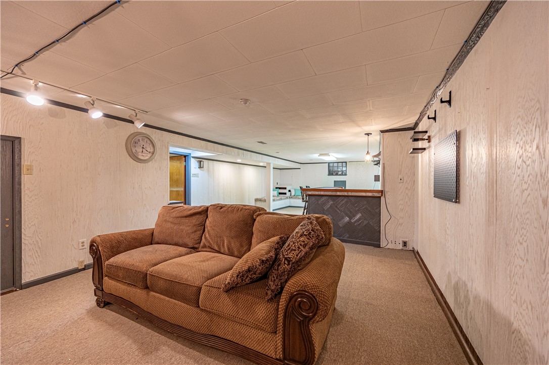 156 Mclaughlin Dr