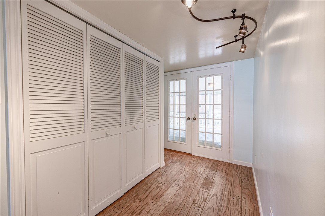 156 Mclaughlin Dr