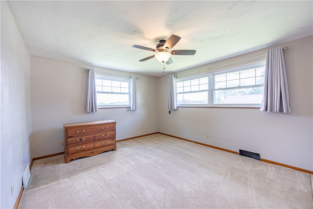 156 Mclaughlin Dr