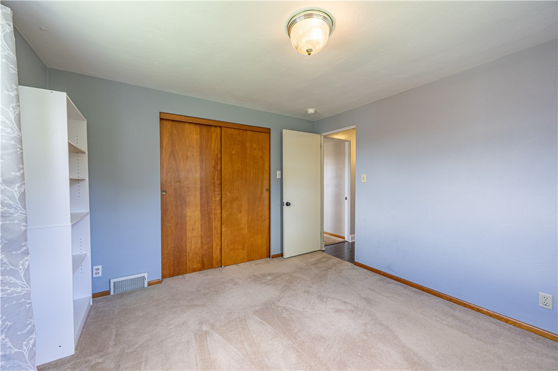 156 Mclaughlin Dr