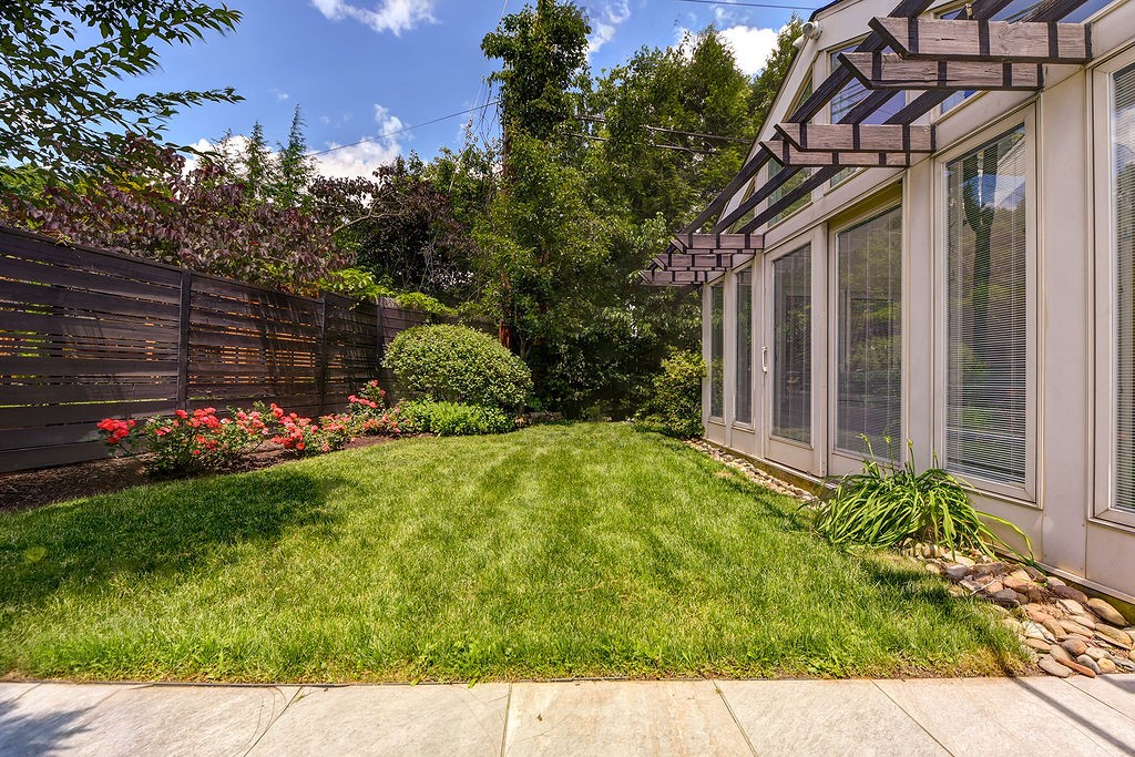 300 S Lang Avenue