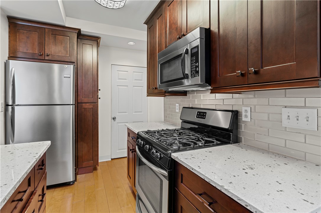 561 S Negley Ave 4