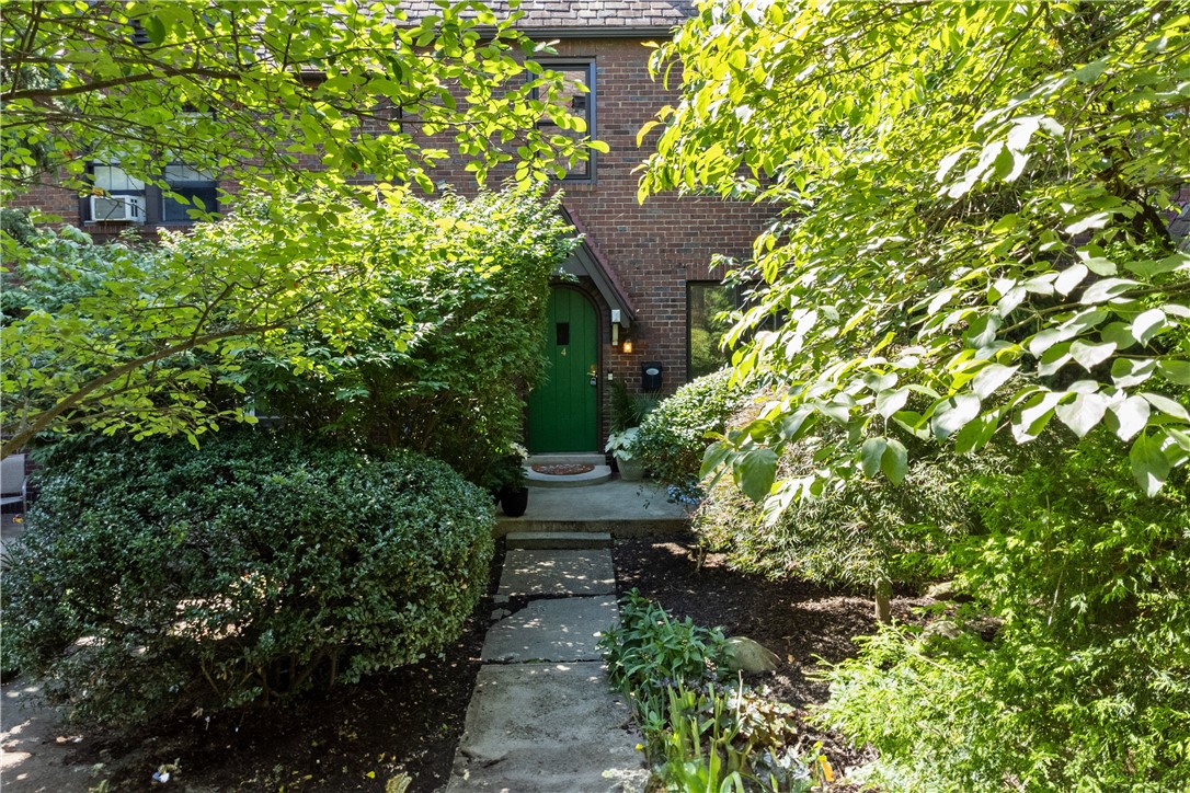 561 S Negley Ave 4