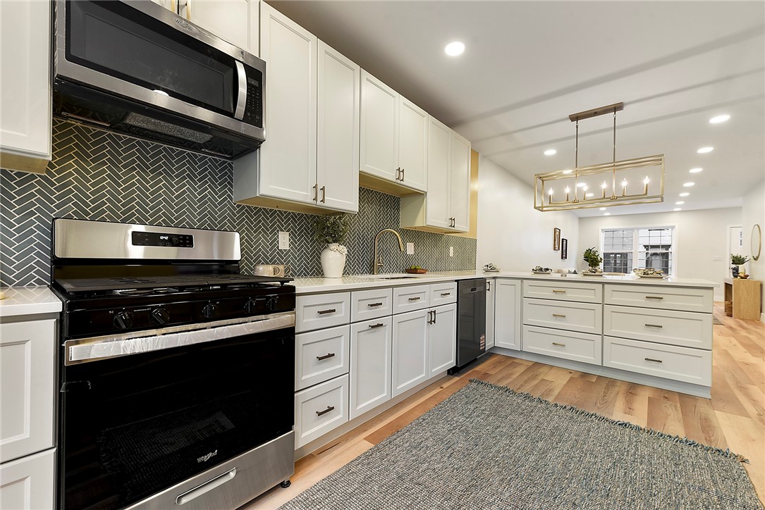 5412 Carnegie.