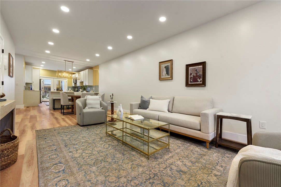 5412 Carnegie.