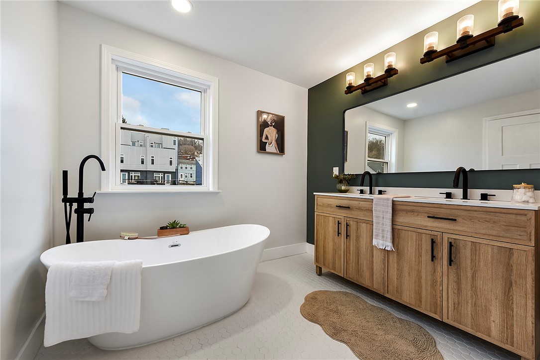 5412 Carnegie.