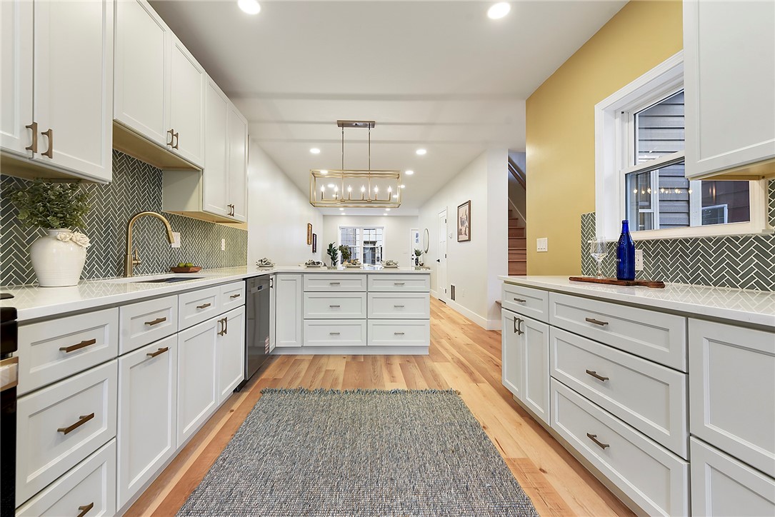 5412 Carnegie.
