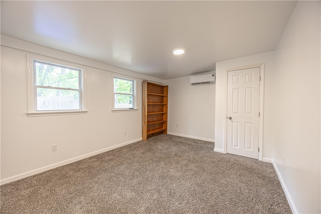 108 Lewis Dr