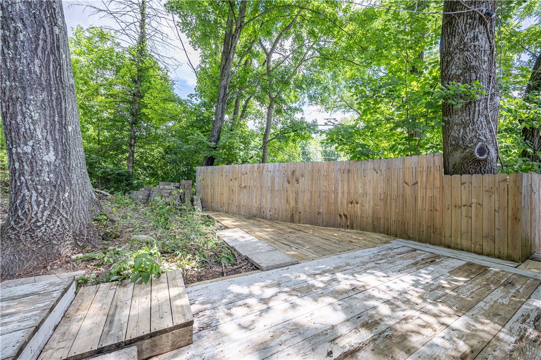 108 Lewis Dr