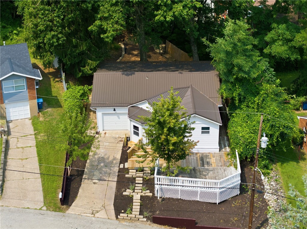 108 Lewis Dr