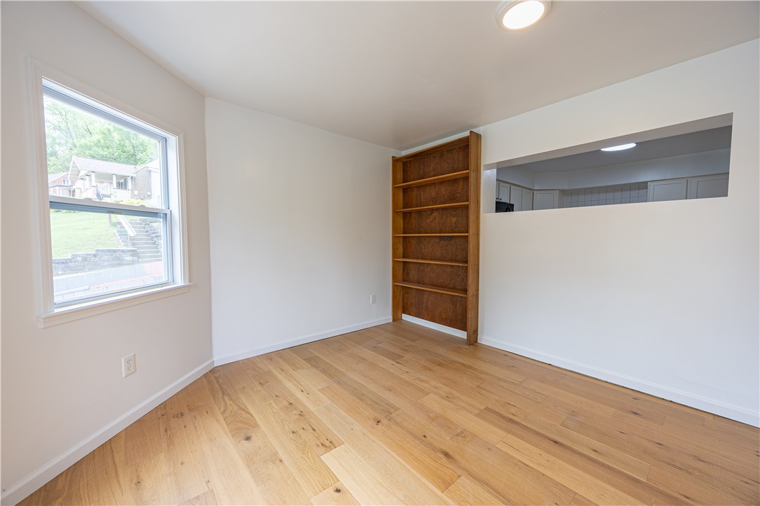 108 Lewis Dr