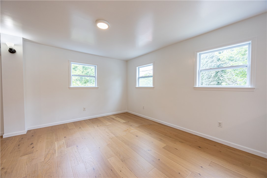 108 Lewis Dr