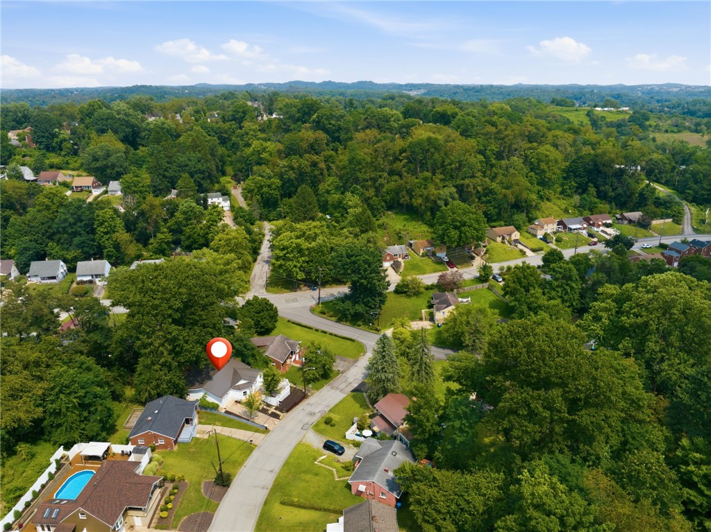 108 Lewis Dr