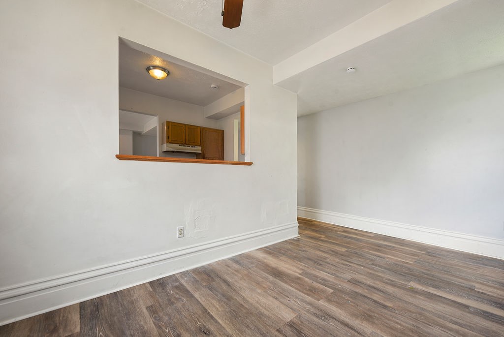 1010 Liverpool St