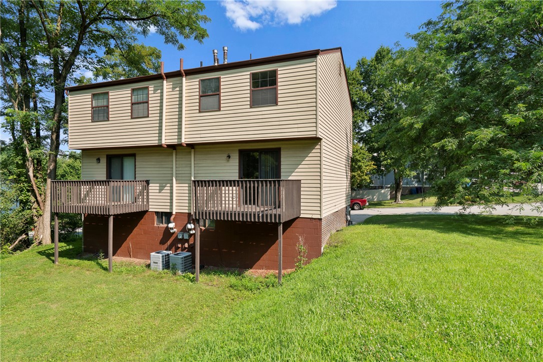 100 Duquesne Blvd