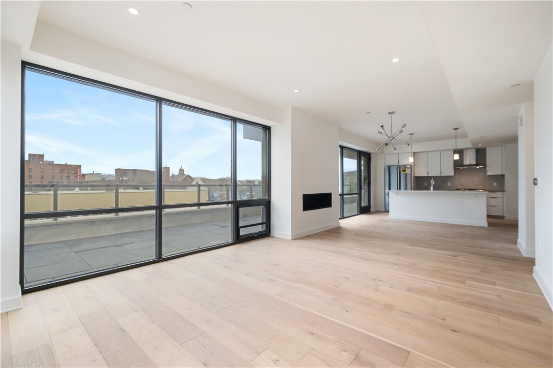 2330 Penn Ave 304