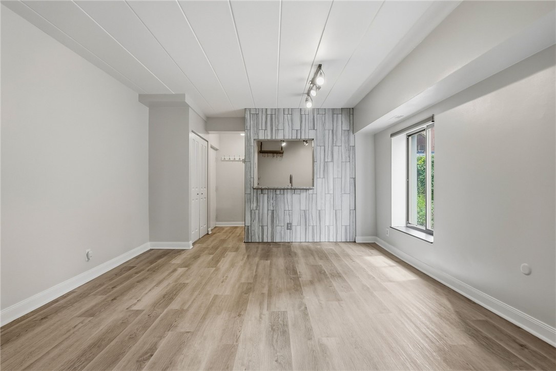 5708 Walnut Street G-1