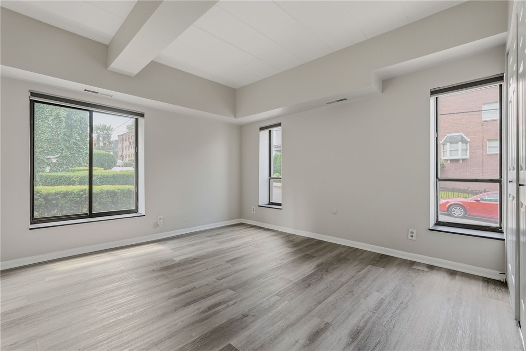 5708 Walnut Street G-1