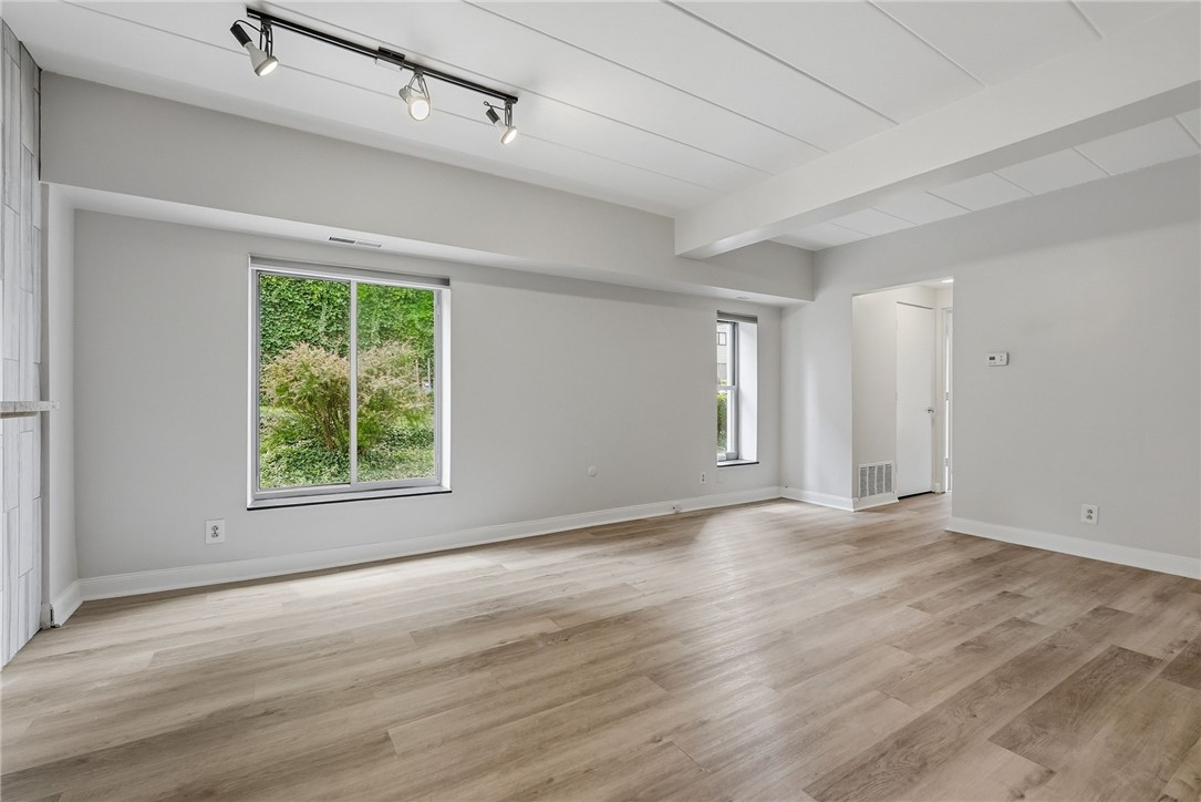 5708 Walnut Street G-1