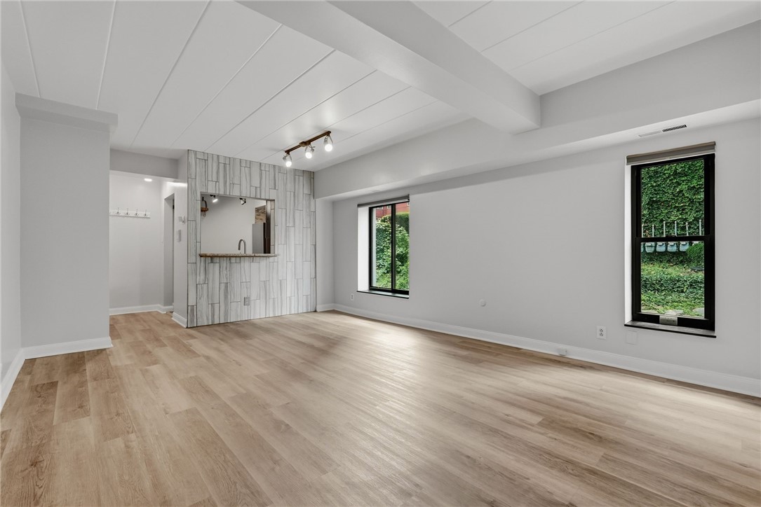 5708 Walnut Street G-1