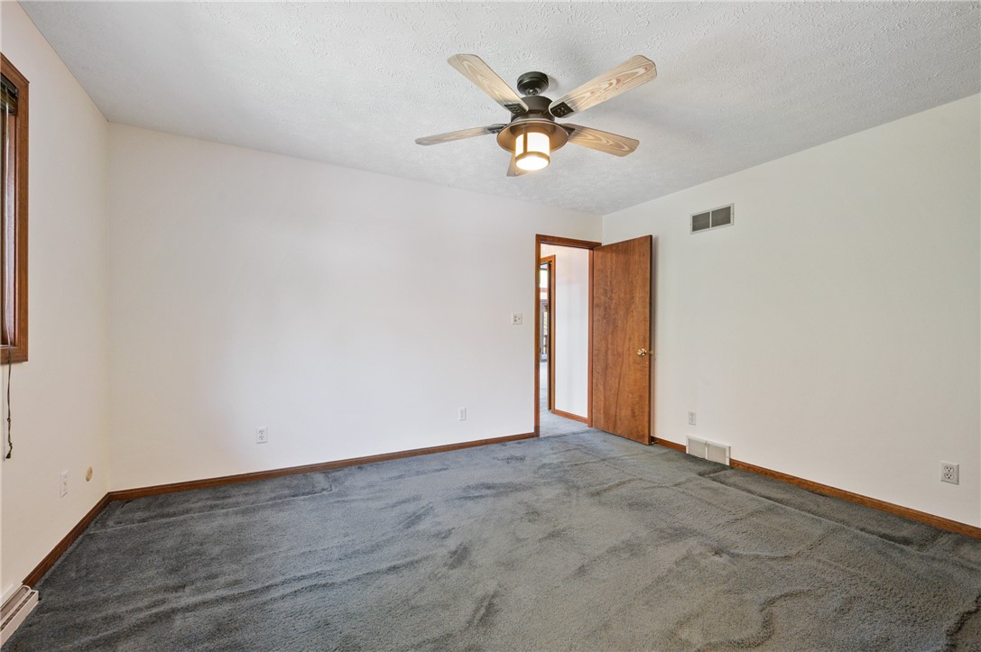 3132 Lake Road