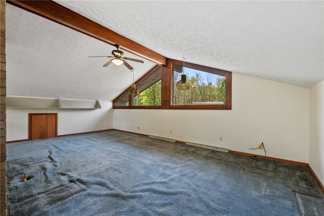 3132 Lake Road