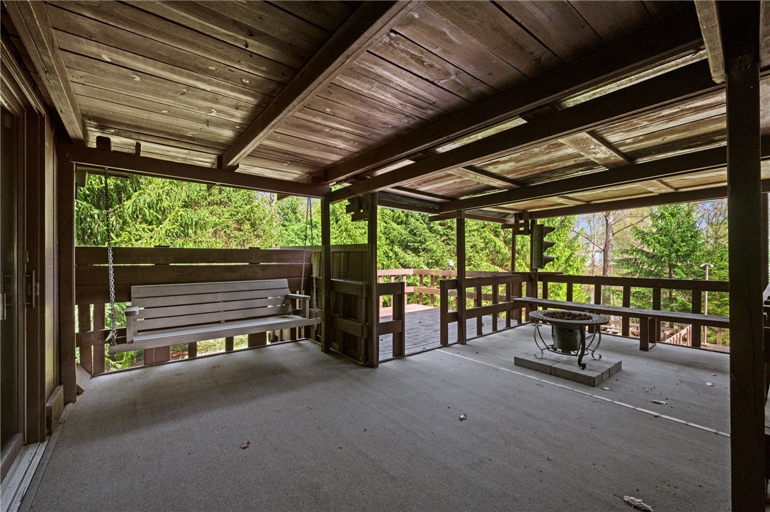 3132 Lake Road
