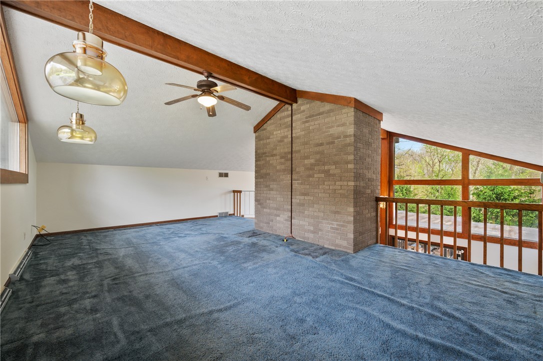 3132 Lake Road
