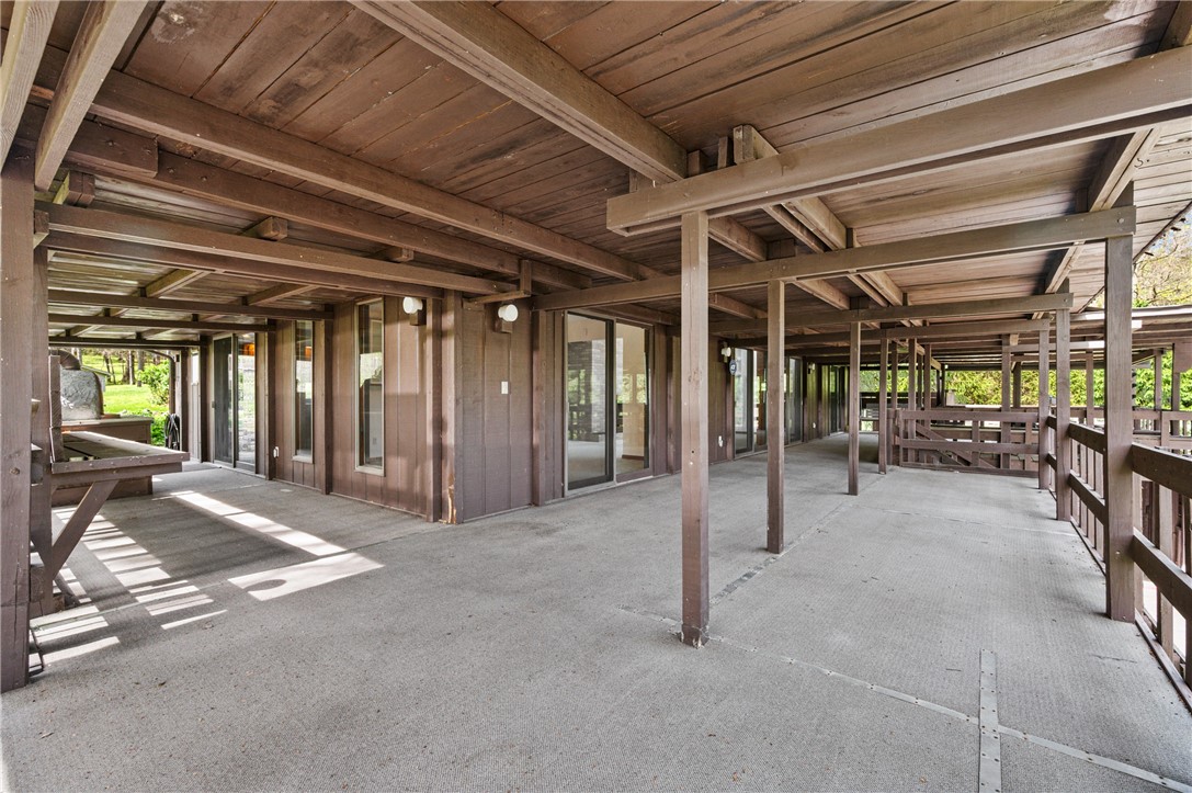 3132 Lake Road