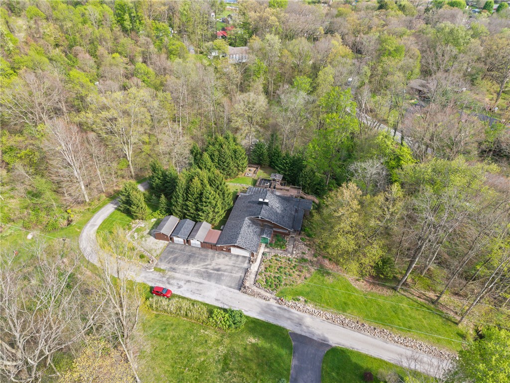 3132 Lake Road